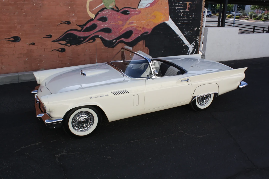 1957 Ford Thunderbird 1st Gen - Image 17 of 31