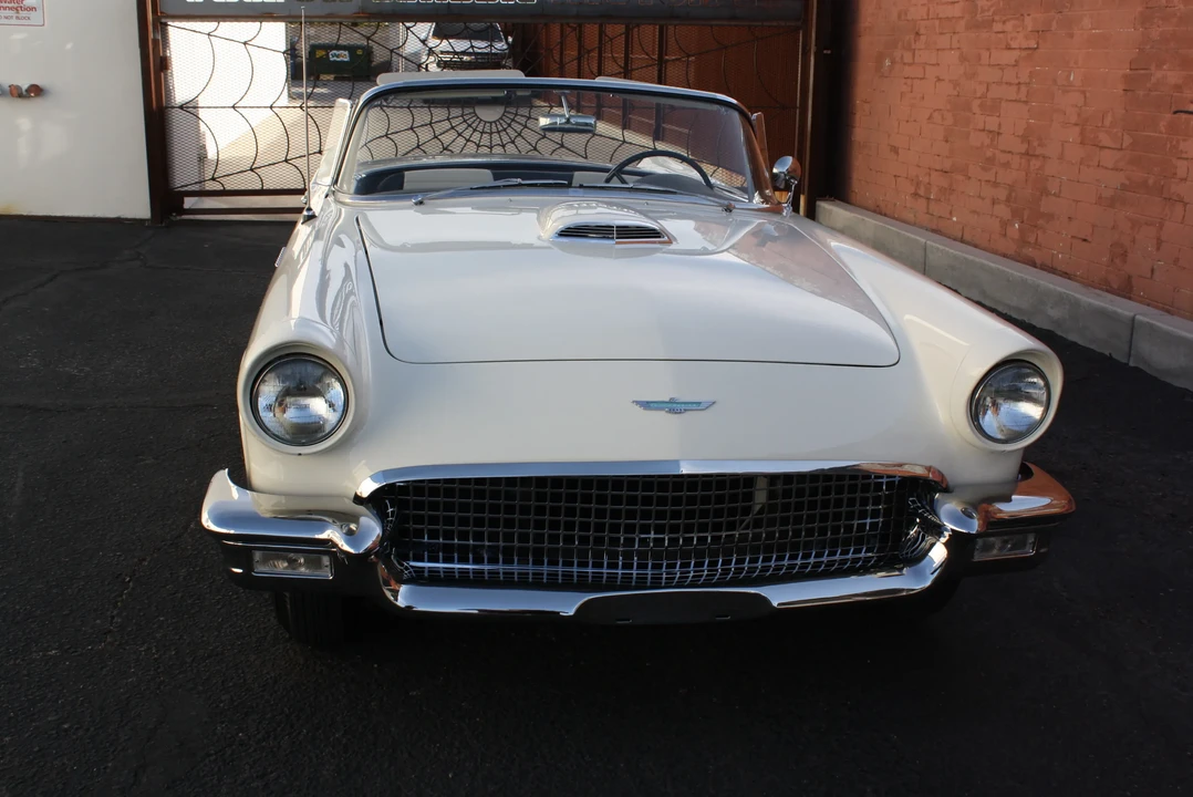 1957 Ford Thunderbird 1st Gen - Image 10 of 31