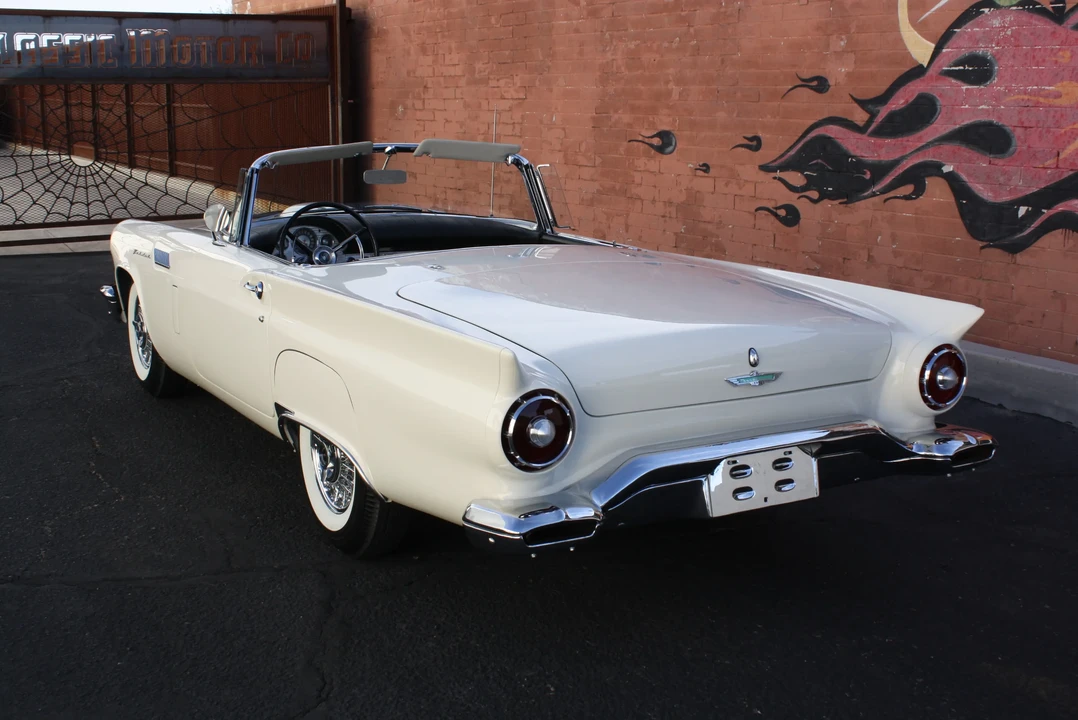 1957 Ford Thunderbird 1st Gen - Image 20 of 31