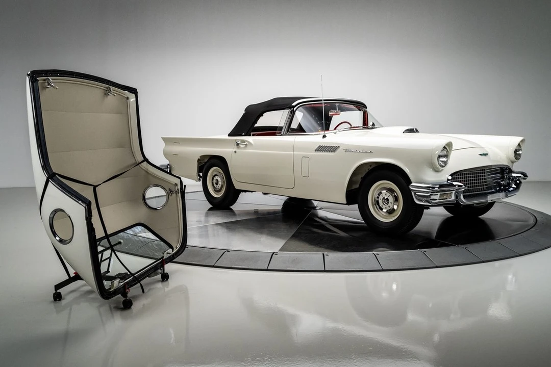 1957 Ford Thunderbird 1st Gen - Image 3 of 21