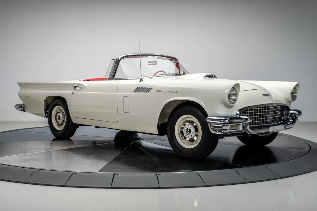 1957 Ford Thunderbird 1st Gen - Image 13 of 31