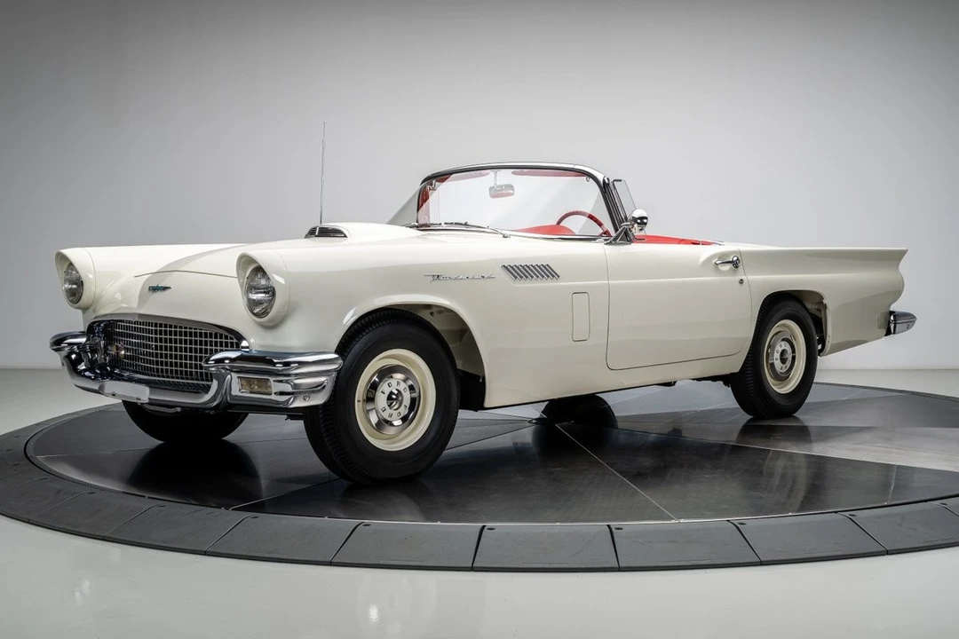 1957 Ford Thunderbird 1st Gen - Image 9 of 31
