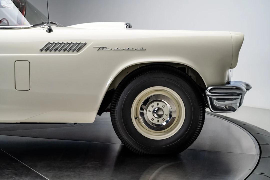1957 Ford Thunderbird 1st Gen - Image 14 of 31