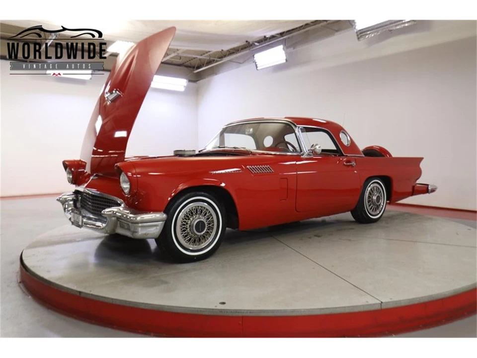 1957 Ford Thunderbird 1st Gen - Image 29 of 31