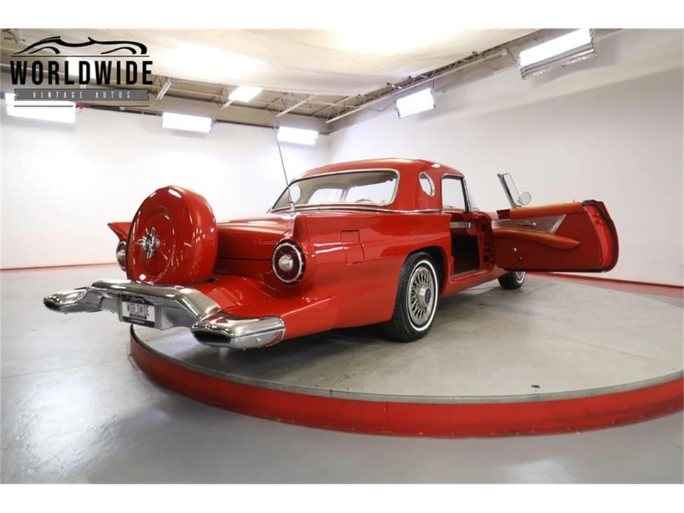 1957 Ford Thunderbird 1st Gen - Image 22 of 31