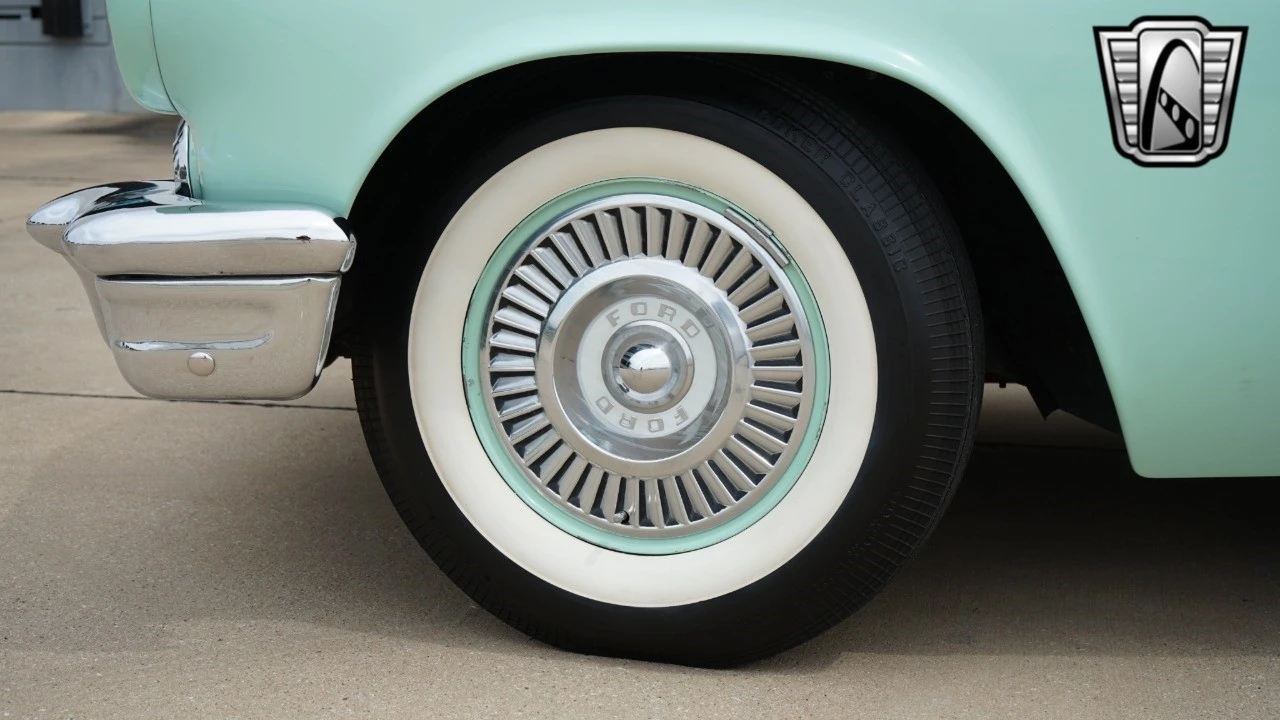 1957 Ford Thunderbird 1st Gen - Image 9 of 12