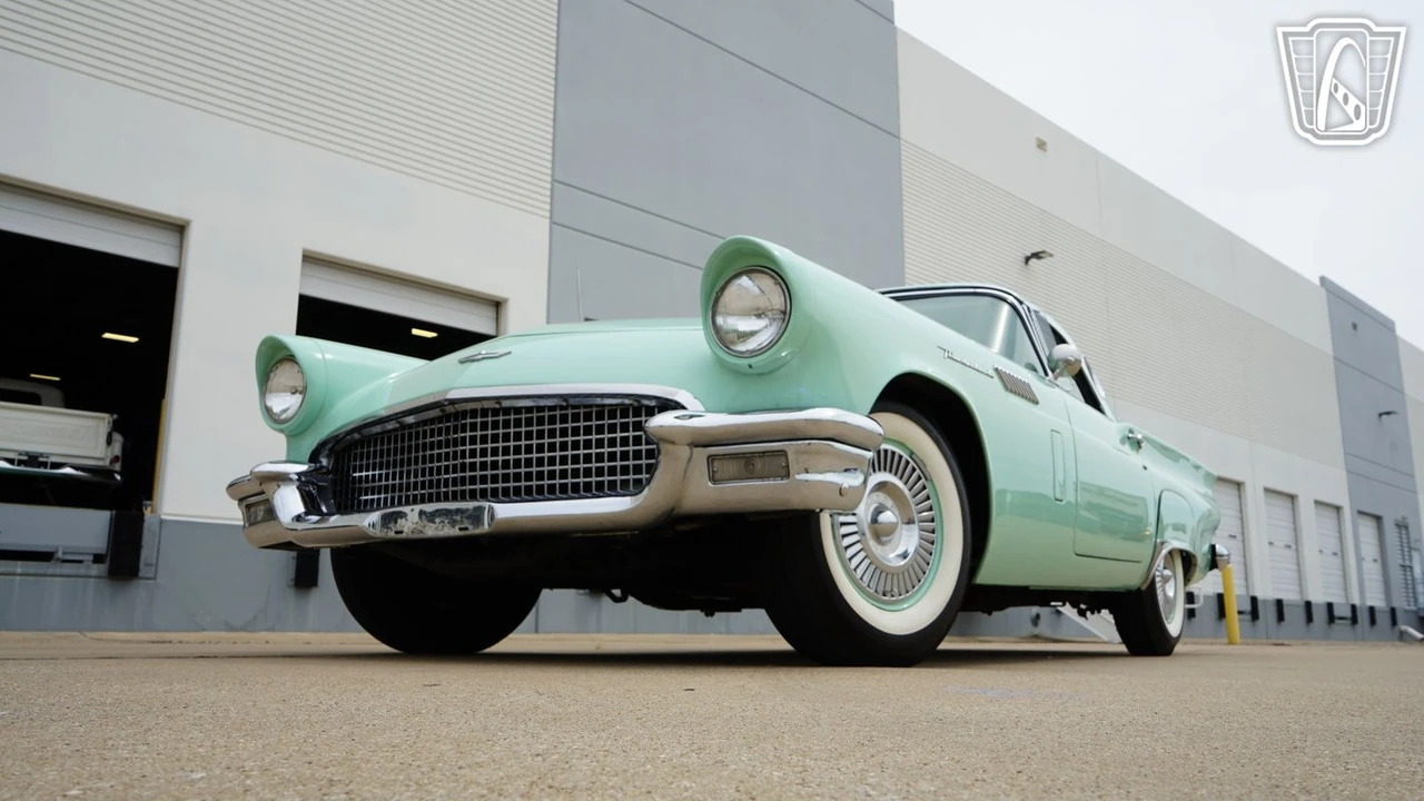 1957 Ford Thunderbird 1st Gen - Image 5 of 12