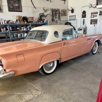 1957 Ford Thunderbird