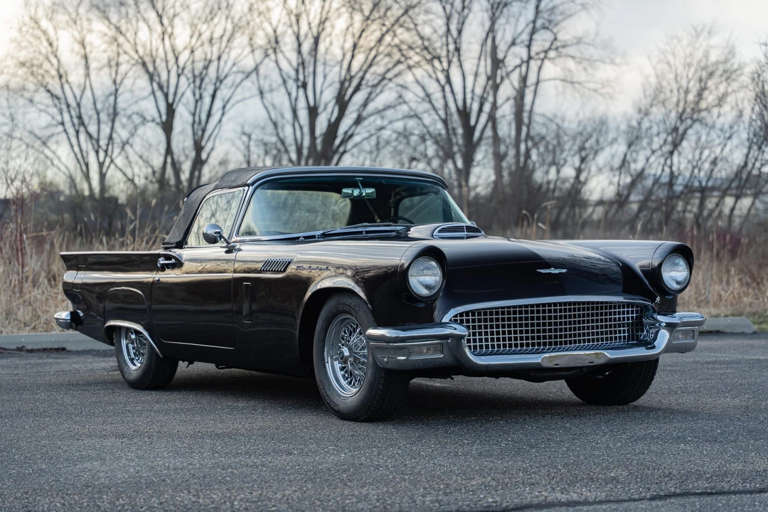 1957 Ford Thunderbird 1st Gen - Image 22 of 31