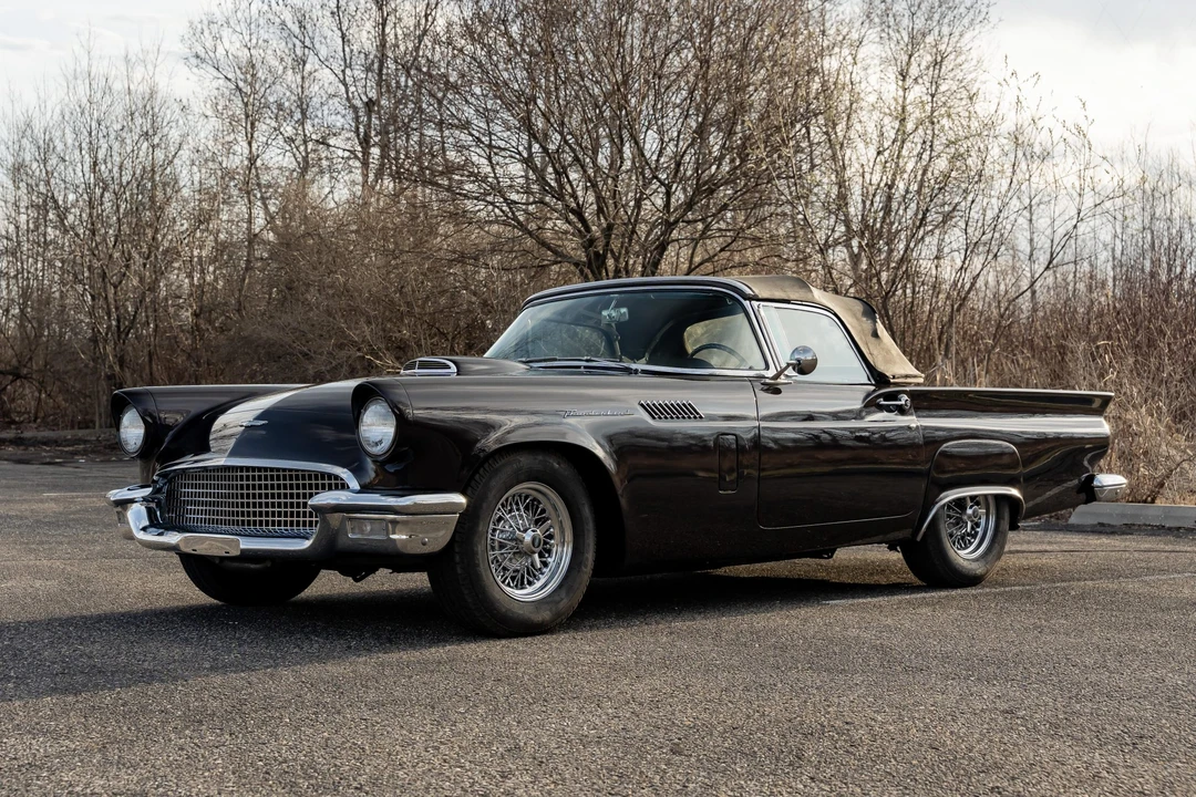 1957 Ford Thunderbird 1st Gen - Image 26 of 31