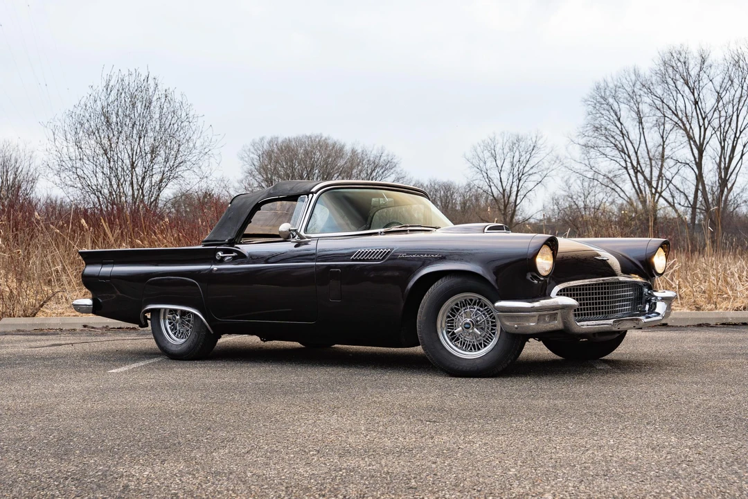 1957 Ford Thunderbird 1st Gen - Image 20 of 31