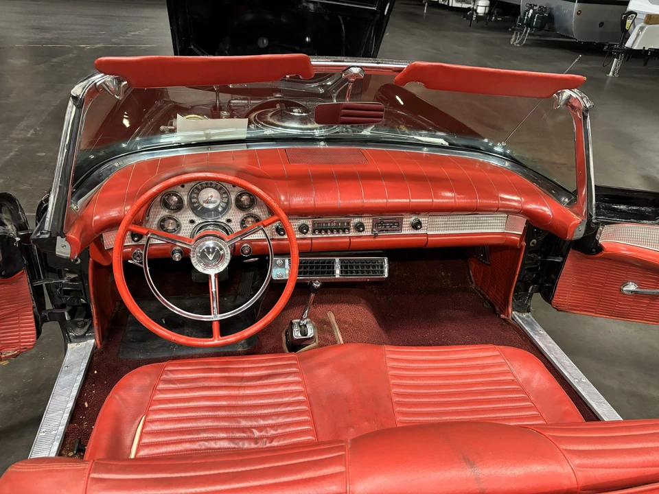 1957 Ford Thunderbird 1st Gen - Image 27 of 31