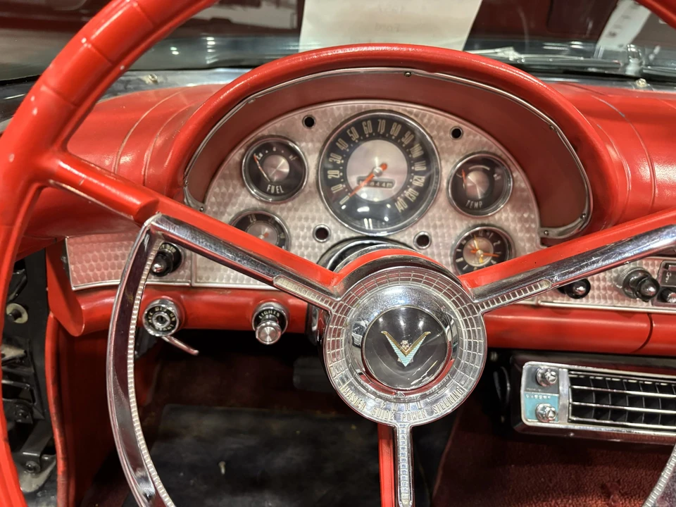 1957 Ford Thunderbird 1st Gen - Image 28 of 31