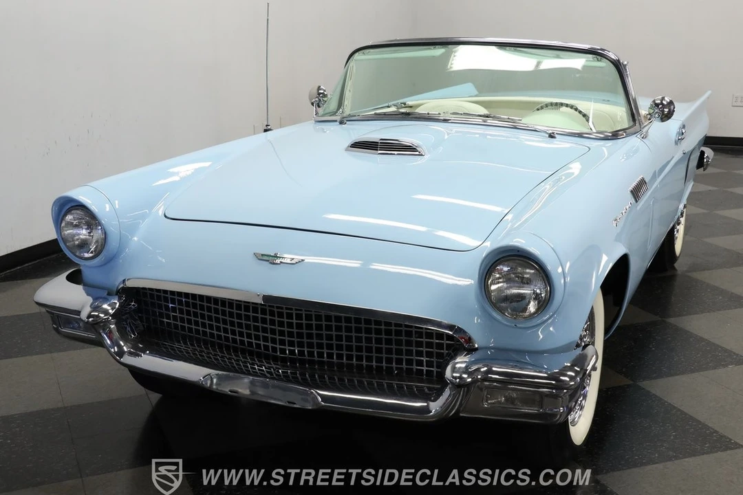 1957 Ford Thunderbird 1st Gen - Image 18 of 31