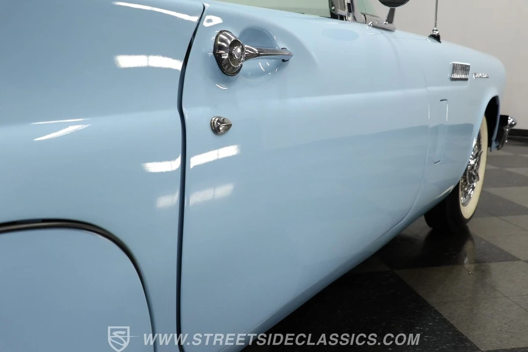1957 Ford Thunderbird 1st Gen - Image 28 of 31