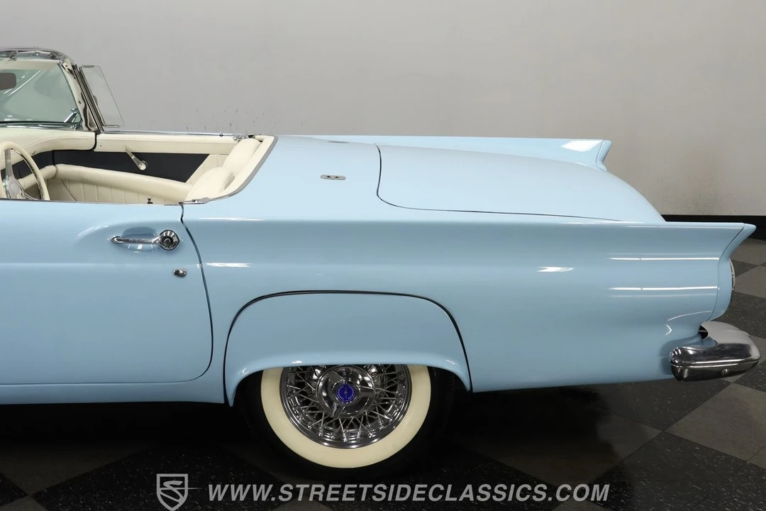 1957 Ford Thunderbird 1st Gen - Image 25 of 31