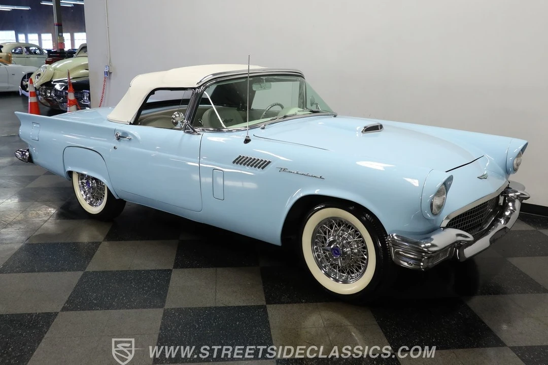 1957 Ford Thunderbird 1st Gen - Image 15 of 31