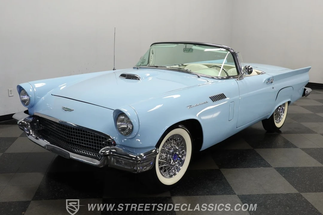 1957 Ford Thunderbird 1st Gen - Image 19 of 31