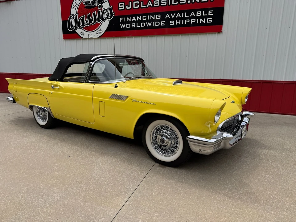 1957 Ford Thunderbird 1st Gen - Image 29 of 31