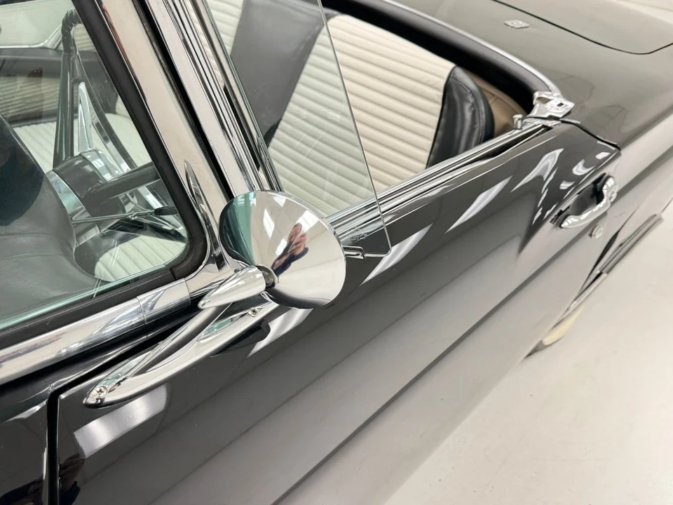 1957 Ford Thunderbird 1st Gen - Image 18 of 31