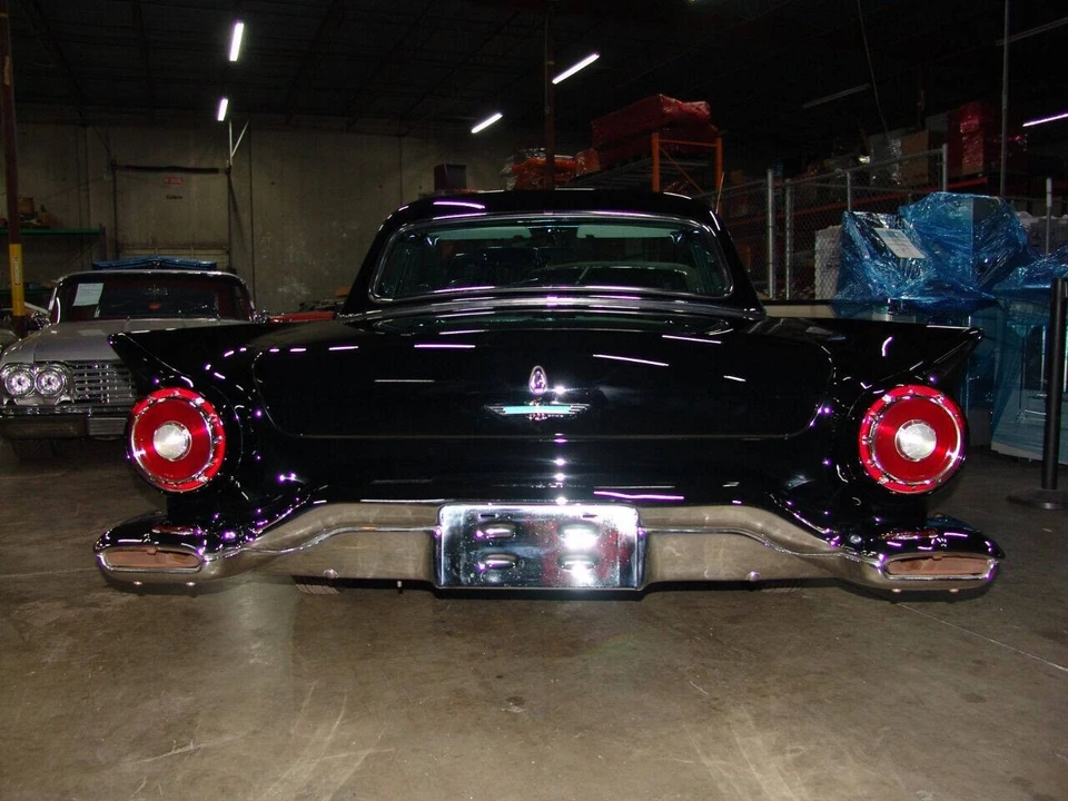 1957 Ford Thunderbird 1st Gen - Image 21 of 31