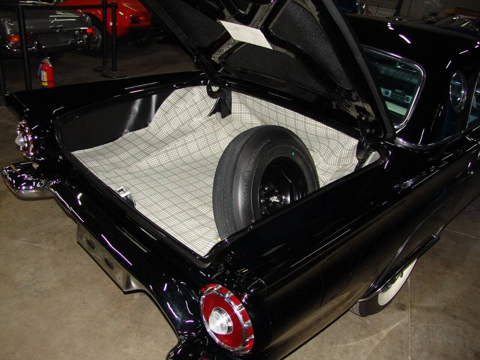 1957 Ford Thunderbird 1st Gen - Image 27 of 31