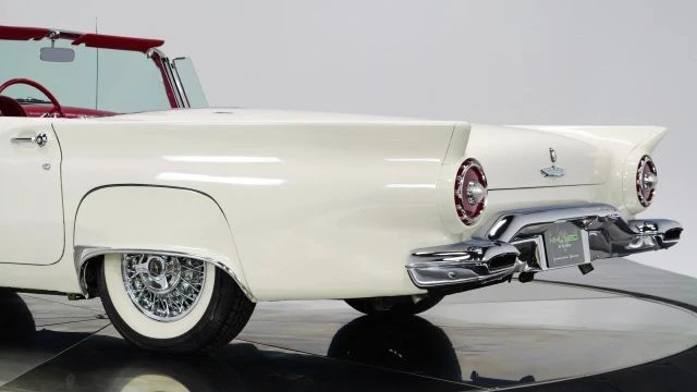 1957 Ford Thunderbird 1st Gen - Image 17 of 21