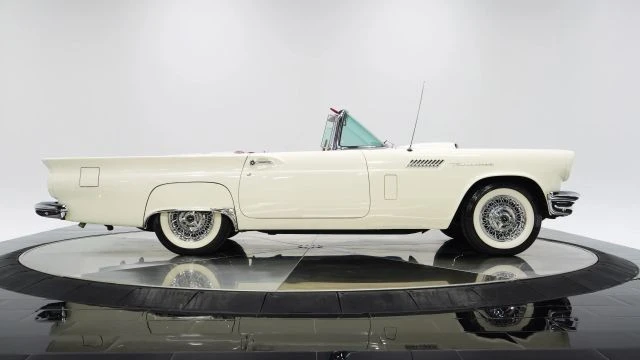 1957 Ford Thunderbird 1st Gen - Image 9 of 21