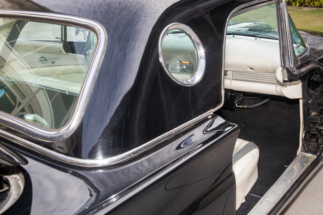 1957 Ford Thunderbird 1st Gen - Image 27 of 31