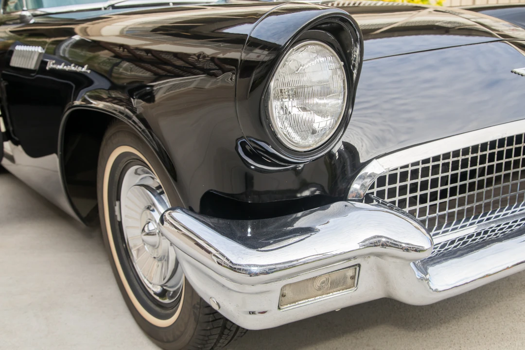 1957 Ford Thunderbird 1st Gen - Image 29 of 31