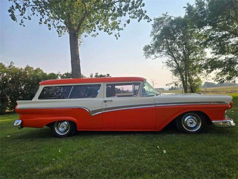 1957 Ford Country Sedan - Image 4 of 11