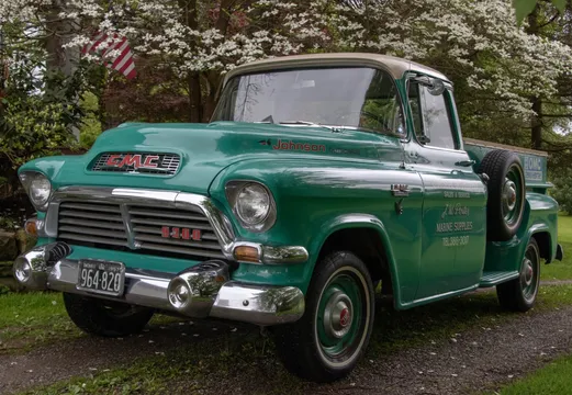 1957 GMC 9300 Pickup