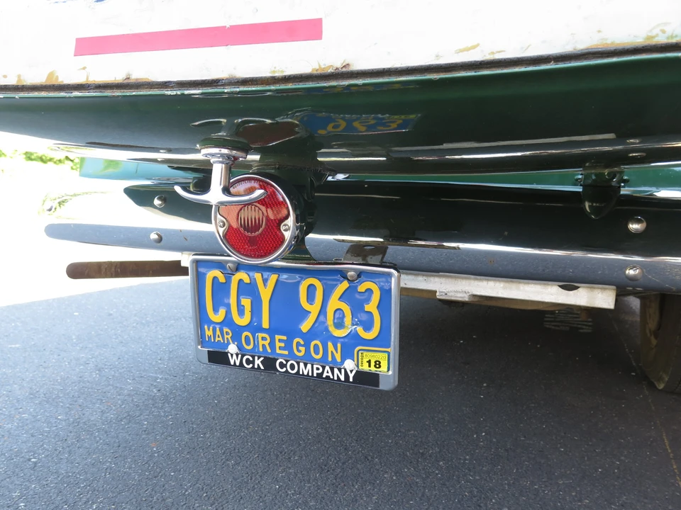 1957 GMC Suburban 4th Gen - Image 21 of 31