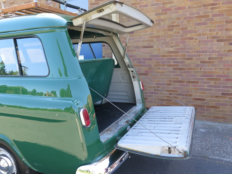 1957 GMC Suburban 4th Gen - Image 23 of 31