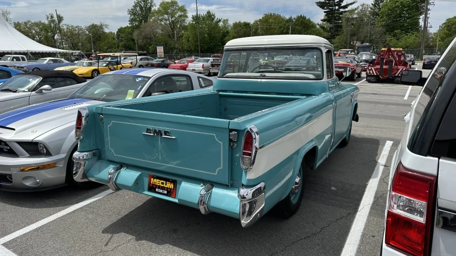 1957 GMC Suburban 4th Gen - Image 2 of 4