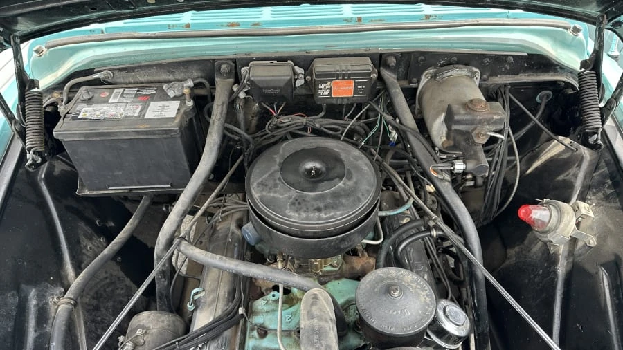 1957 GMC Suburban 4th Gen - Image 4 of 4
