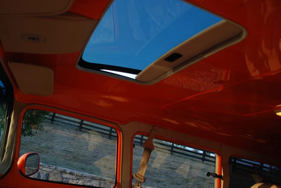 1957 GMC Suburban 4th Gen - Image 5 of 8