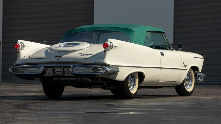 1957 Imperial Crown - Image 3 of 31