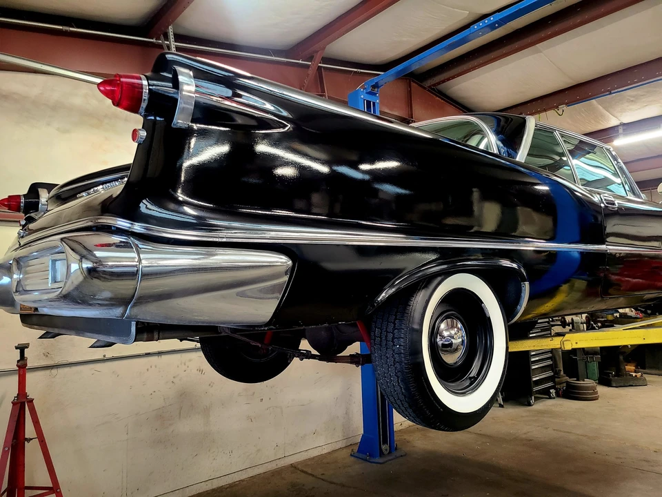 1957 Chrysler Imperial 2nd Gen - Image 27 of 31
