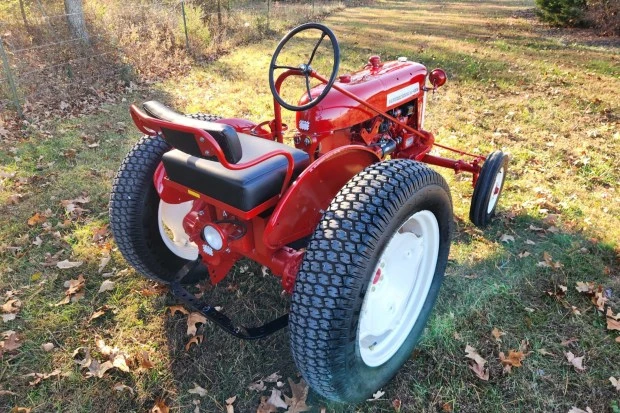 1957 International Harvester - Image 3 of 9