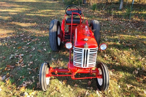 1957 International Harvester - Image 2 of 9
