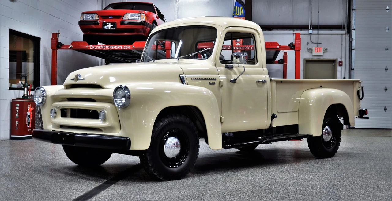 1957 International Harvester Pickup - Image 8 of 31