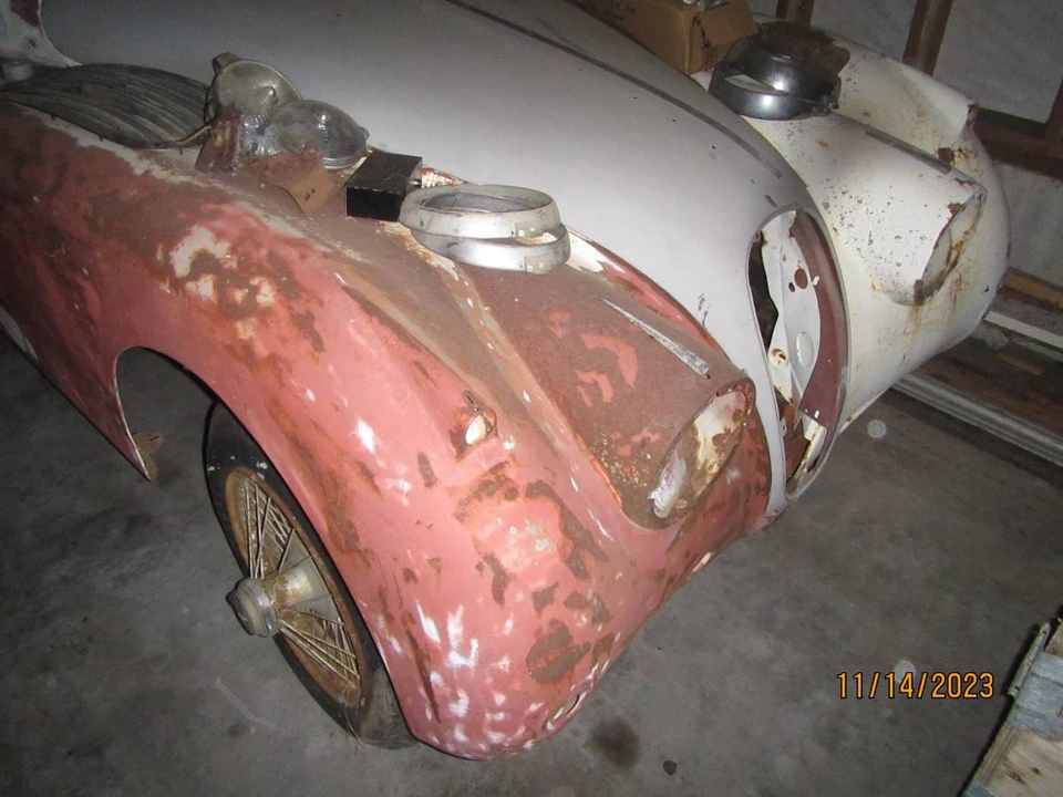 1957 Jaguar XK140 DHC Drophead - Image 4 of 7