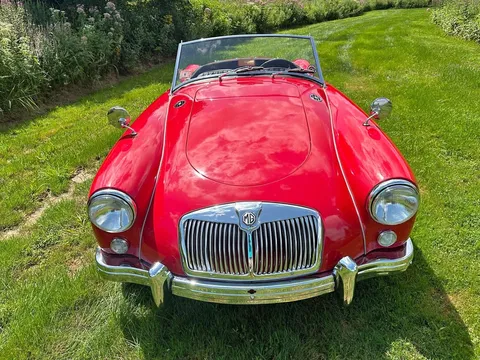 1957 Jaguar MG MGA