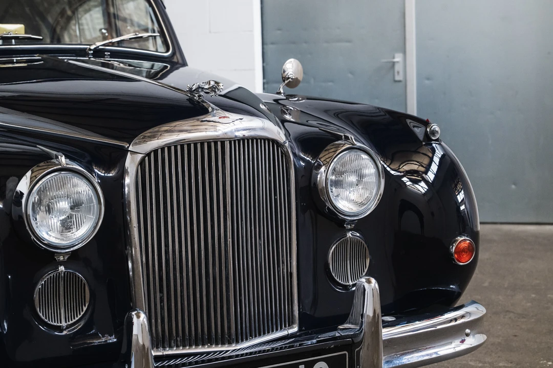 1957 Jaguar Mark VII & VIII & IX - Image 22 of 31