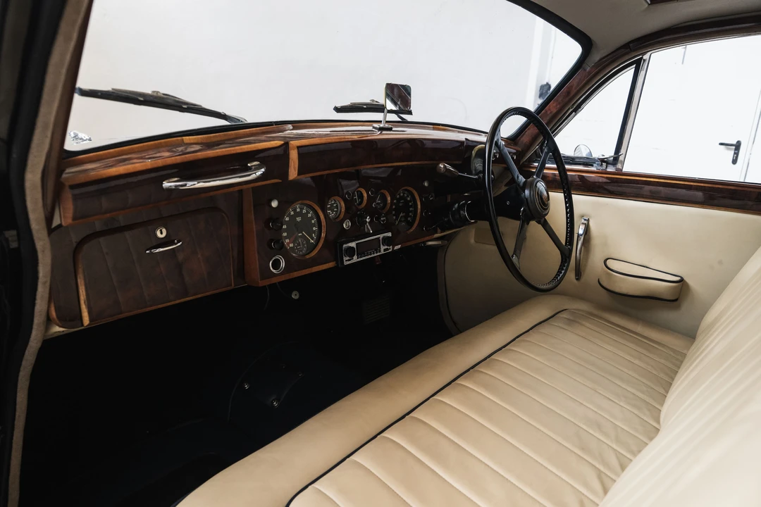 1957 Jaguar Mark VII & VIII & IX - Image 25 of 31