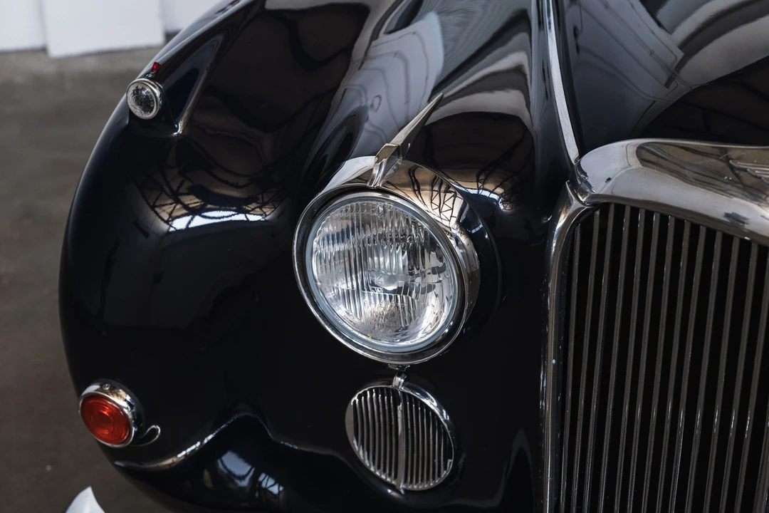 1957 Jaguar Mark VII & VIII & IX - Image 19 of 31