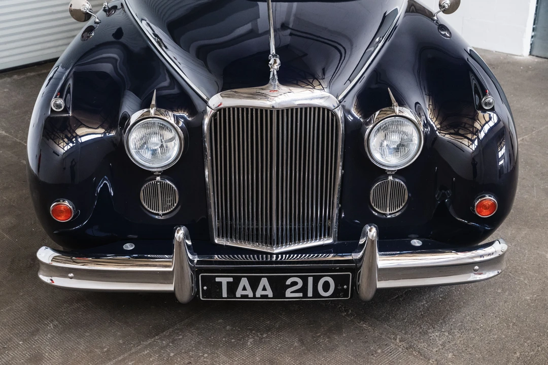 1957 Jaguar Mark VII & VIII & IX - Image 10 of 31
