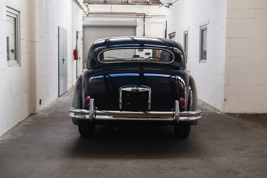 1957 Jaguar Mark VII & VIII & IX - Image 4 of 31