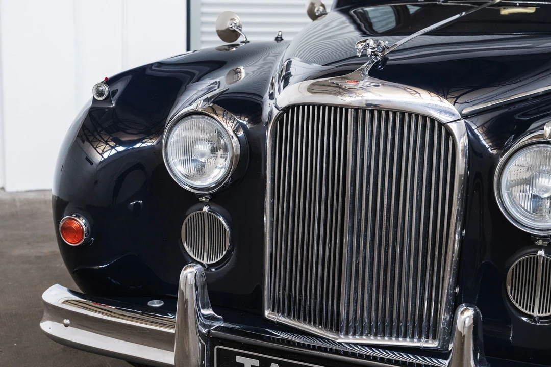 1957 Jaguar Mark VII & VIII & IX - Image 11 of 31
